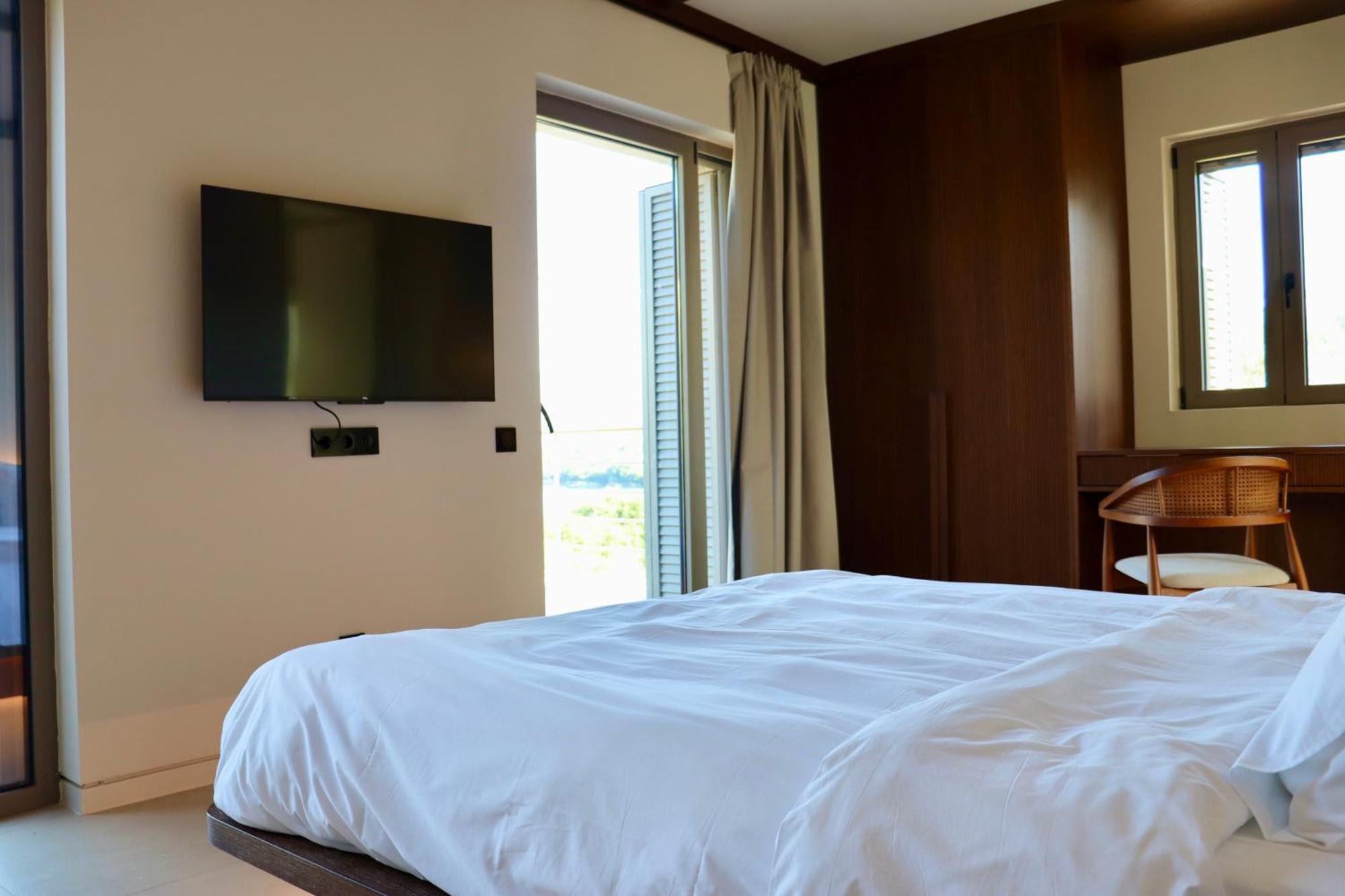 Amphitheatro Boutique Hotel Katomerion エクステリア 写真